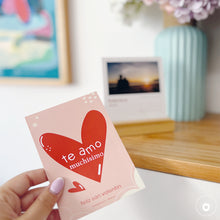 Cargar imagen en el visor de la galería, Calendario 2026 personalizado con soporte