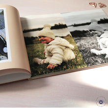 Cargar imagen en el visor de la galería, Fotolibro personalizado
